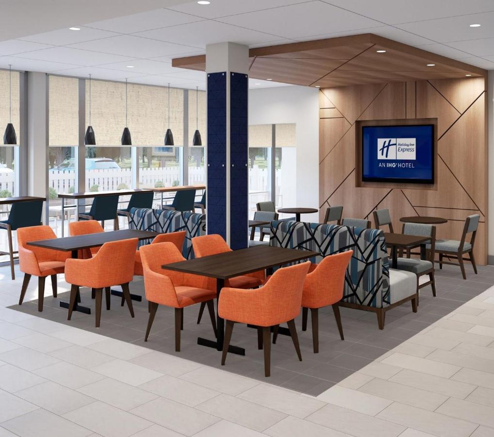 Holiday Inn Express - Strathroy By Ihg Екстер'єр фото