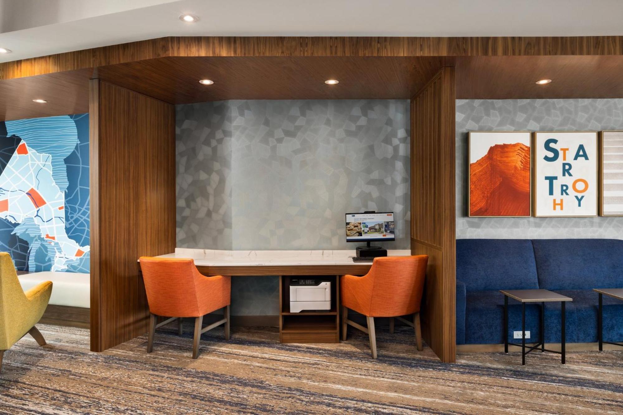 Holiday Inn Express - Strathroy By Ihg Екстер'єр фото