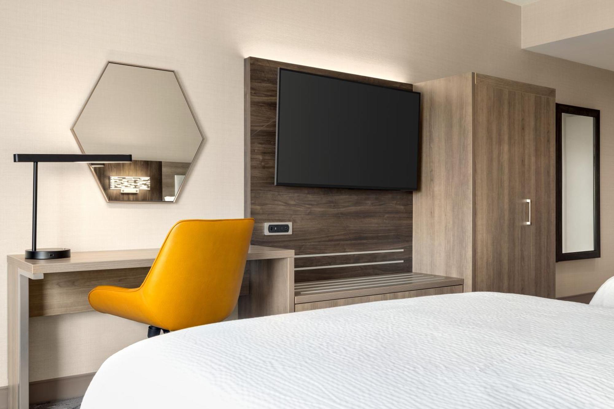 Holiday Inn Express - Strathroy By Ihg Екстер'єр фото
