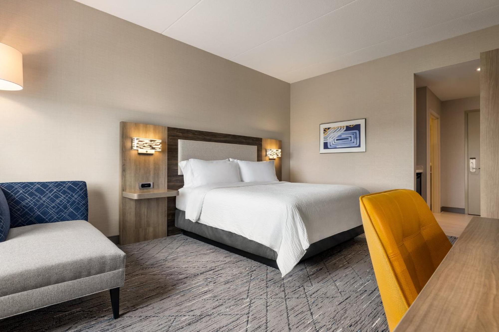 Holiday Inn Express - Strathroy By Ihg Екстер'єр фото